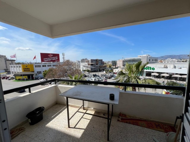 3+1 130m2 FLAT FOR SALE IN THE MOST CENTRAL LOCATION OF NICOSIA, AGAINST MOLTO