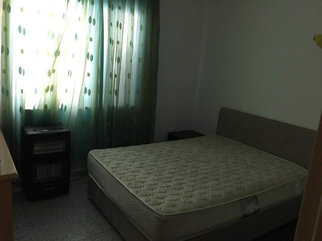 ORTAKÖYDE BTMK OKULU ARKASI SATILIK 3+1 DAİRE