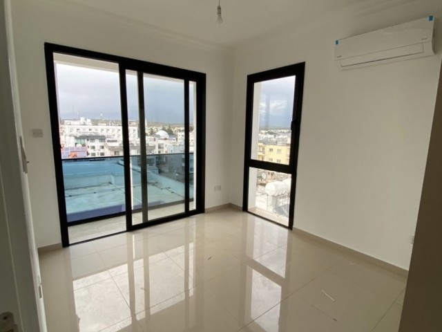 3+1 penthouse flat with large terrace in Nicosia Göçmenköy area, ready for delivery.