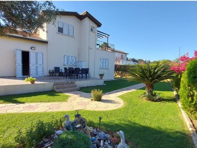 DETACHED VILLA FOR SALE IN KYRENIA KARAKUM REGION 3+1 LARGE CLEAN WITH LARGE GARDEN