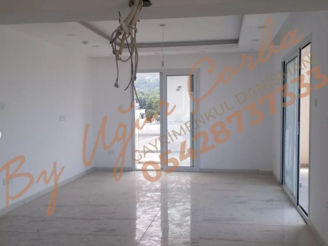 GİRNE MERKEZ 3+1 SATILIK DAİRE 