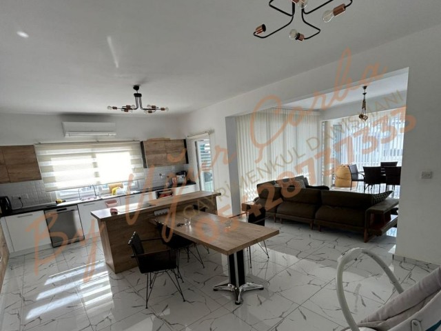 آپارتمان بزرگ و جادار 3+2 برای فروش در GÖNYELİ