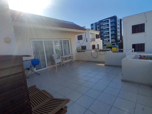 2+1 PENTHOUSE ZUM VERKAUF IM KYRENIA CENTER