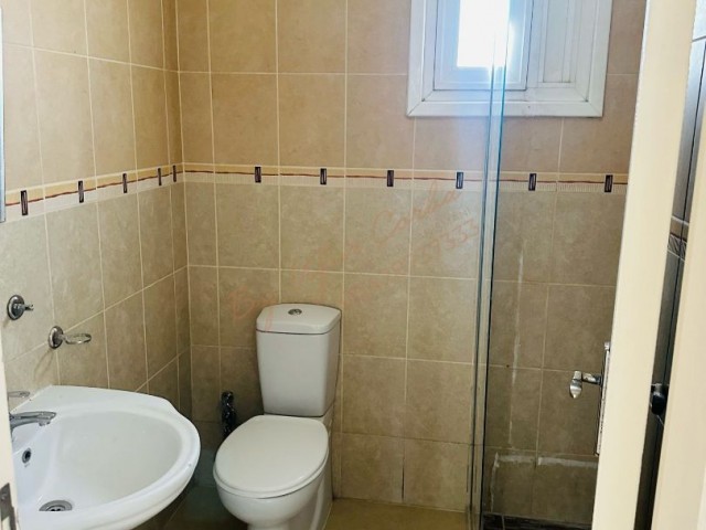 GÖNYELİ 2+1 FLAT FOR RENT