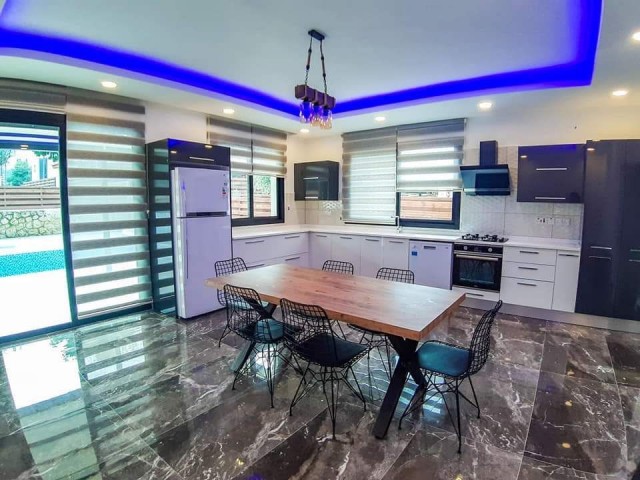 4+1 SATILIK VILLA! GIRNE, KARAOĞLANOĞU