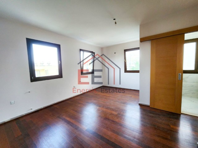 3+1 PENTHOUSE, FOR SALE. GIRNE. CENTER