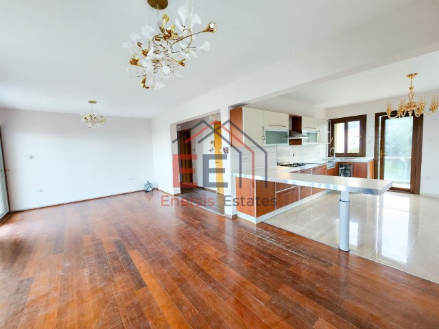 3+1 PENTHOUSE, FOR SALE. GIRNE. CENTER