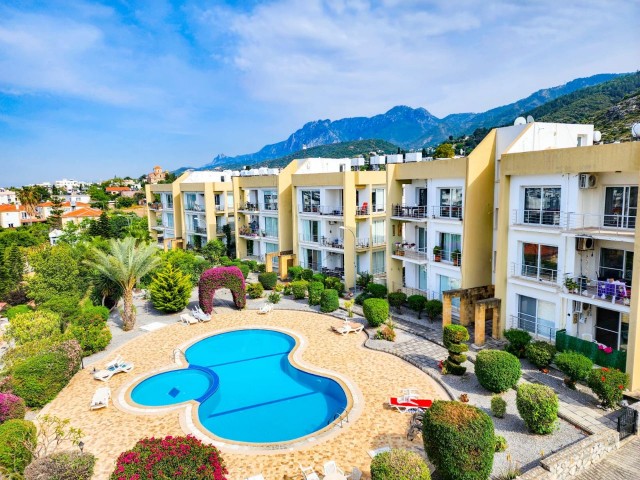  3+1 FLAT FOR SALE IN A COMPLEX WITH POOL 