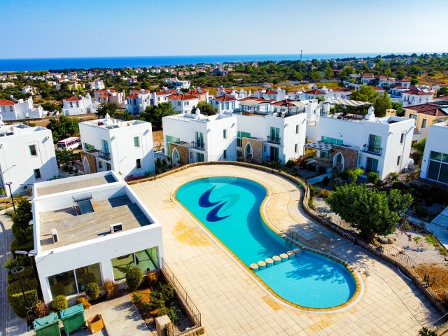 3+1 VILLA MIT MEERBLICK ZU VERKAUFEN IN KARŞIYAKA