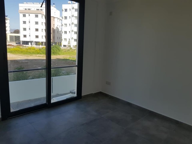 Lefkoşa Dereboyunda Taşınmaya Hazır 90 m2 Büyüklügün de 2+1 lüks Daire