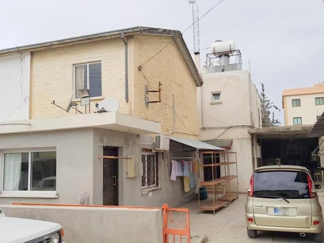 Detached House To Rent in Göçmenköy, Nicosia