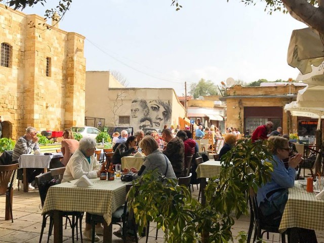 Рабочее место Арендовать in Lefkoşa Surlariçi, Лефкоша