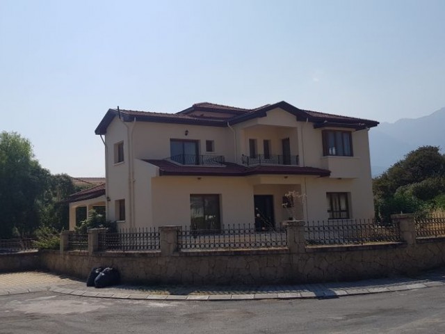 Villa To Rent in Alsancak, Kyrenia