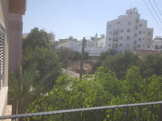 Flat To Rent in Köşklüçiftlik, Nicosia