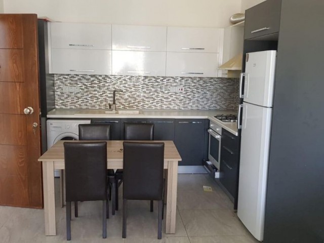 LEFKOŞA DEREBOYUNDA LÜX KİRALIK 2+1 DAİRE.