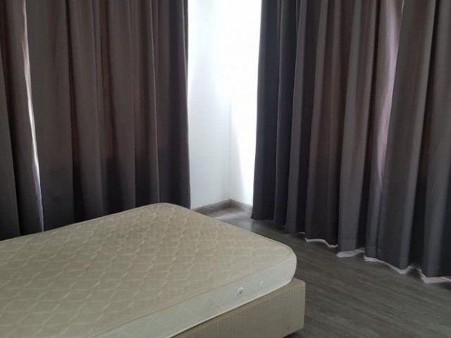 LEFKOŞA DEREBOYUNDA LÜX KİRALIK 2+1 DAİRE.