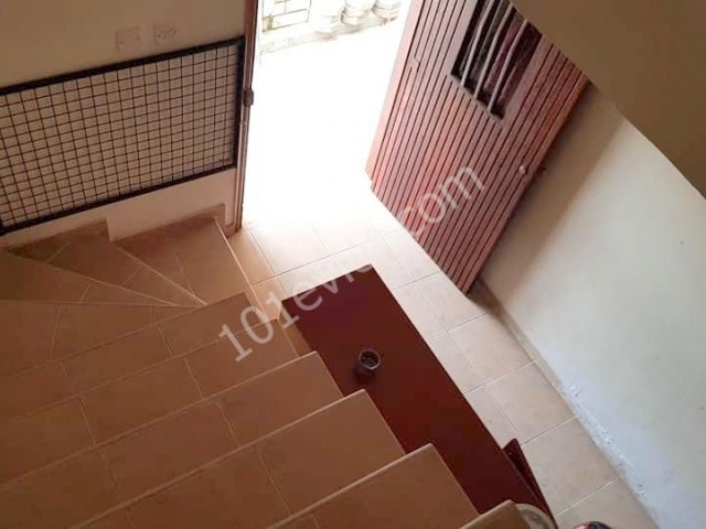 Detached House To Rent in Göçmenköy, Nicosia