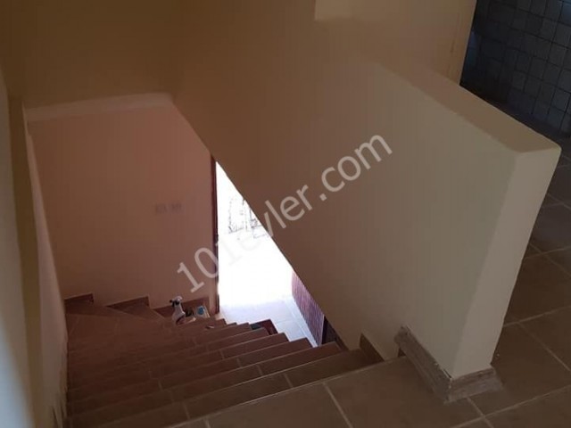 Detached House To Rent in Göçmenköy, Nicosia