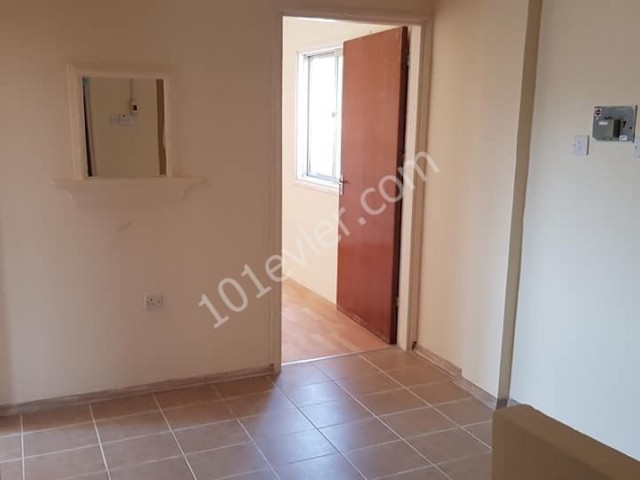 Detached House To Rent in Göçmenköy, Nicosia