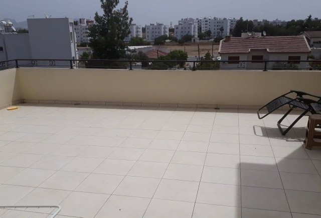 PENTHOUSE APARTMENT FOR SALE WITH 2 + 1 80 M2 CLOSED AREA 40 M2 TERRACE SECTION WITH AN ANNUAL RENTAL YIELD OF 24.000 TL WITH A TENANT IN THE CENTRAL KIZILBAŞ DISTRICT OF NICOSIA ** 