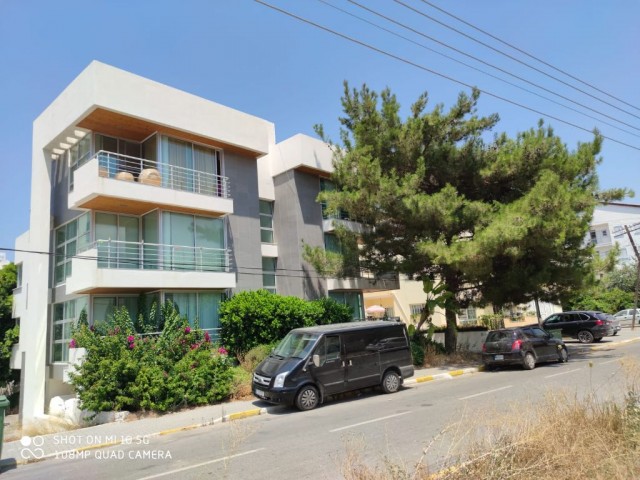 Flat For Sale in Yukarı Girne, Kyrenia