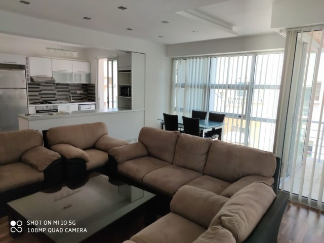 Flat For Sale in Yukarı Girne, Kyrenia