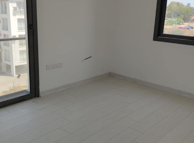 DEREBOYUNA YÜRÜYÜŞ MESAFESİNDE SATILIK 90M2 KAPALI 90 M2TERAS ALANINA SAHİP TÜRK KOÇANLI LÜKS PENTHOUSE MODERN MİMARİ 1.SINIF İSCİLİGE SAHİP 82.000 STG YE SAHİP OLABİLİRSİNİZ…