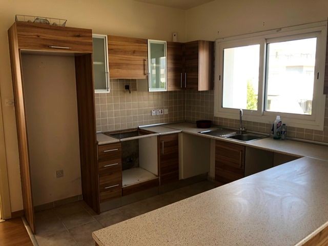 Flat For Sale in Küçük Kaymaklı, Nicosia