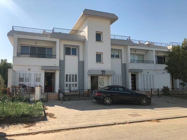 Flat For Sale in Küçük Kaymaklı, Nicosia