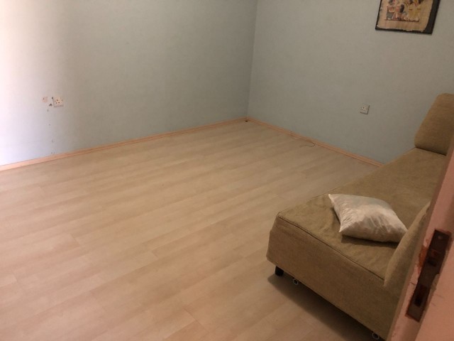 YENIKENT LEVENT APT DA FUL MÖBLIERTE WOHNUNG 3 + 1 ** 