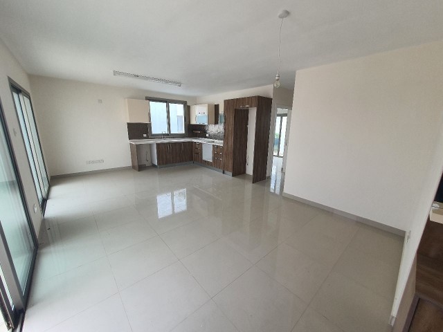 2 +1 LUXURY APARTMENTS WITH THEIR OWN LARGE GARDEN AREA IN A QUIET AND PEACEFUL NEIGHBORHOOD OF 95M2 CONSISTING OF 8 APARTMENTS ON 2 FLOORS IN TOTAL IN THE MITRE YESHILADA DISTRICT (DELIVERY IN AUGUST)) ** 