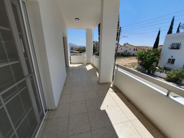 A FULLY RENOVATED LUXURY 4 +1 1 WITH A SIZE OF 210 M2 CONSISTING OF 2 APARTMENTS ON A TOTAL OF 2 FLOORS AWAY FROM THE CITY NOISE IN THE MITRE DAM AREA.THE FLOOR IS WAITING FOR THE NEW OWNERS OF THE APARTMENT ** 