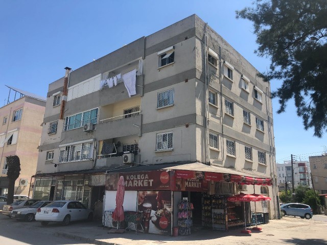 NIKOSIA-GALLIPOLI MEHL FABRIK 50 METER VON DER HAUPTSTRAßE 3 + 1 WOHNUNG ** 