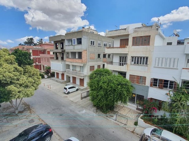 LEFKOŞA MERİT OTEL YANI KİRALIK 3+1 FULL LÜKS YENİ EŞYALI GENİŞ DAİRE YILLIK VE 6 AYLIK ÖDEMELİ