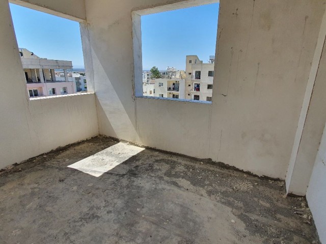 THERE ARE 2 160 M2 3-BEDROOM APARTMENTS, 3 UNFINISHED 2-BEDROOM APARTMENTS, A 40 M2 SHOP AND A BASEMENT IN APATMAN FOR SALE IN NICOSIA / YENIKENT, VEDAT PETROL, ARDA SUPERMARKET, AS WELL AS 50 METERS FROM THE STREET Dec.AN UNMISSABLE OPPORTUNITY FOR INVESTMENT PURPOSES THAT REQUIRE RENOVATION. ** 