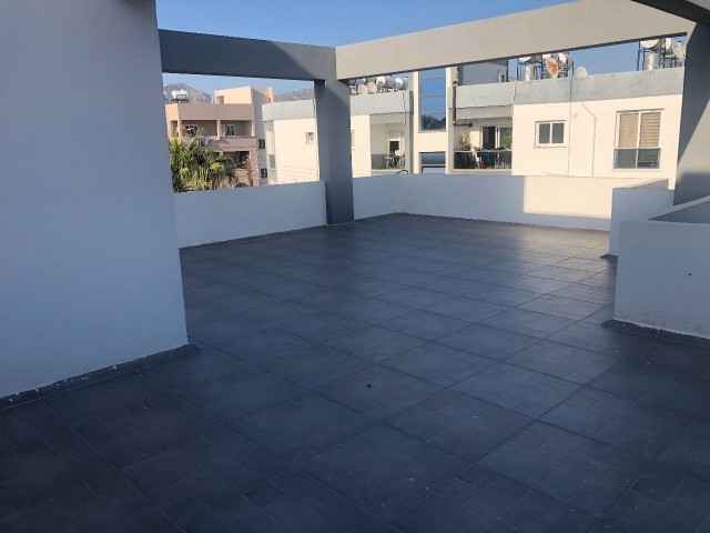 HAMİTKÖYDE   TÜM  VERGİLER  ÖDENMİŞ  2+1  BÜYÜK TERASLI   PENTHOUSE  DAİRE  