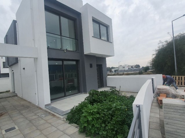 NEWLY BUILT FULLY DETACHED CORNER VILLA WITH TURKISH COB IN LEFKOŞA HAMİTKÖY BLOCK. FOR DETAILED INFORMATION AND ON-SITE VISIT 0533 8303238