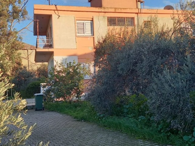 DUBLEX HOUSING WITH A VERY LARGE GARDEN IN GÜZELYURT BOSTANCI.