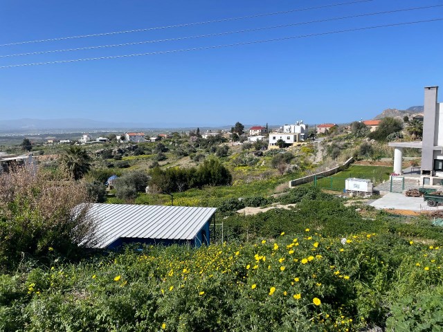 UNVERGESSLICHES VILLENGRUNDSTÜCK MIT HERRLICHEM BLICK IN TASCHKENT