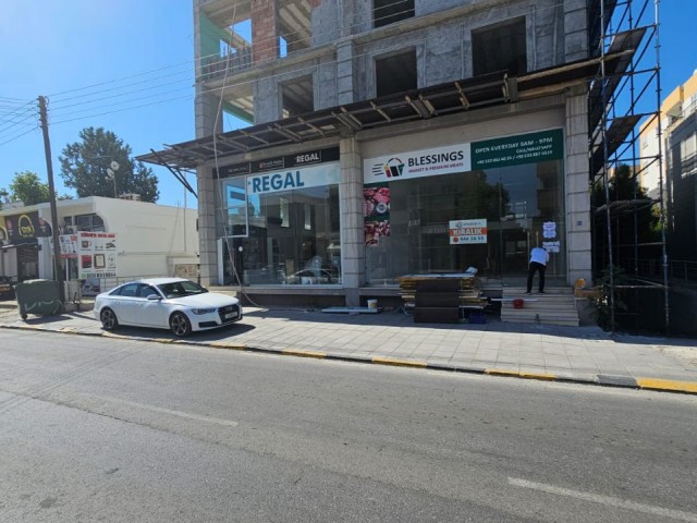 STANDARD SHOP FOR RENT WITHOUT PARKING PROBLEMS ON THE BUSINESS STREET OF NICOSIA ORTAKÖY