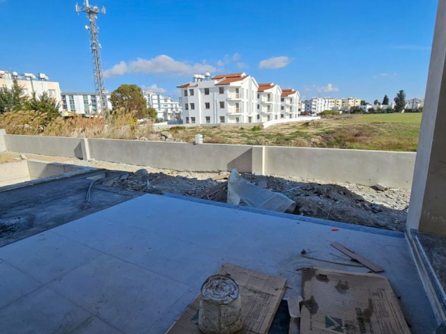 SIE KÖNNEN ULTRA-LUXURIÖSE NEBENVILLEN MIT POOL UND GROSSEM GARTEN IN ORTAKÖY, NIKOSIA, ZU PREISEN AB 225.000 STG BESITZEN.