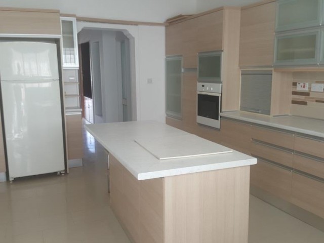 Detached House To Rent in Ortaköy, Nicosia