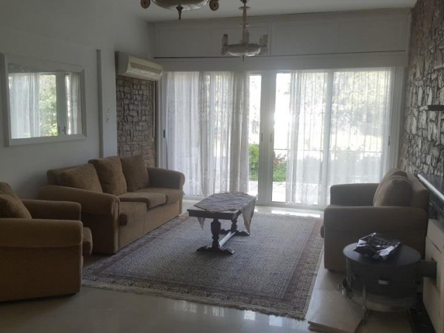 Detached House To Rent in Ortaköy, Nicosia