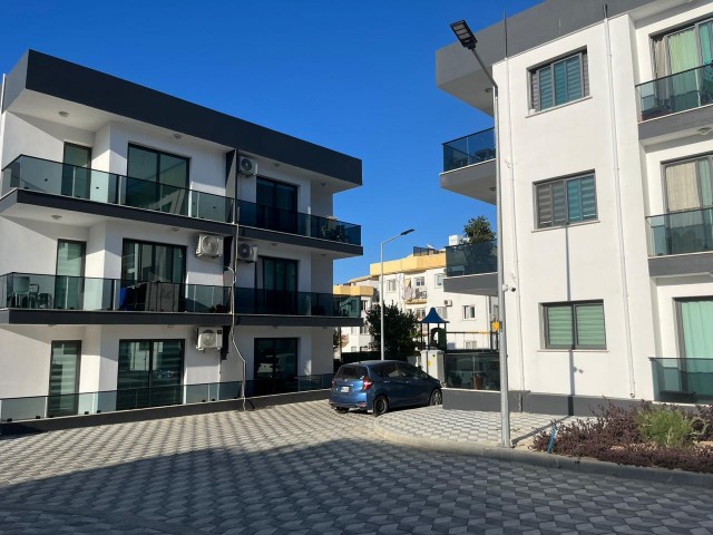 2+1 voll möblierte Wohnung mit Pool im Alsancak Novu Park, 700 Pfund monatliche Mieteinnahmemöglichkeit für Investoren