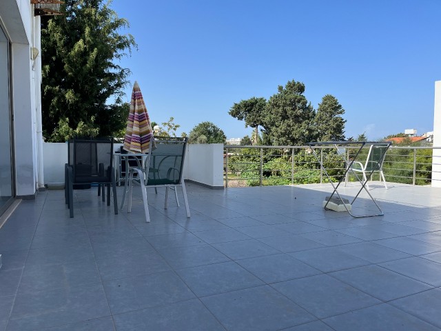 Karaoğlanoğlu Tempo Market Yakını KDV si  Ödenmiş 2+1 Penthouse 61 m2 ve 81 m2 Büyüklüğünde iki Terası Bulunan Full Eşyalı Kaçırılmaz Fırsat