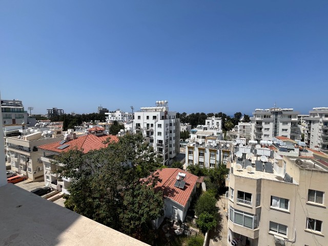 Kyrenia Center hinter Lavash Restaurant 2+1 Penthouse 1 Einzahlungsmöglichkeit