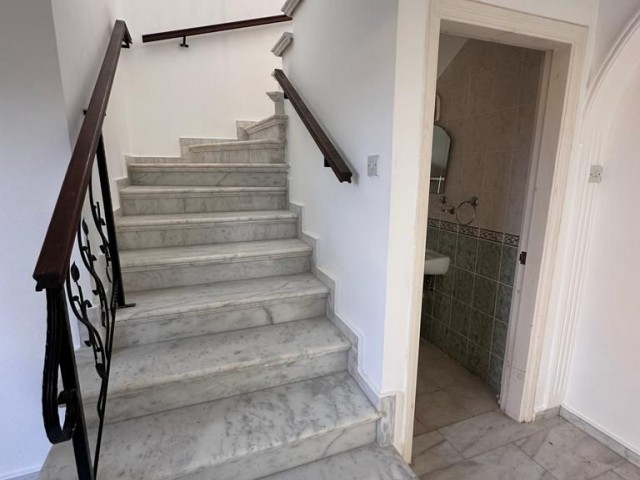 Karsiyaka 3+1 satilik villa, Girne