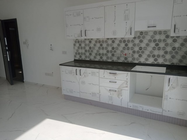 Newly finished apartments for sale in Yenişehir ** 
