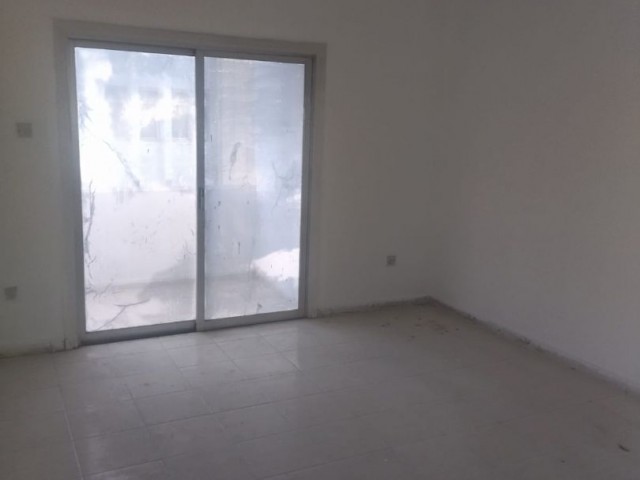 Flat with monthly payment in Yenişehir, Nicosia