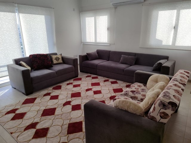 Gönyeli 3+1 flat for rent